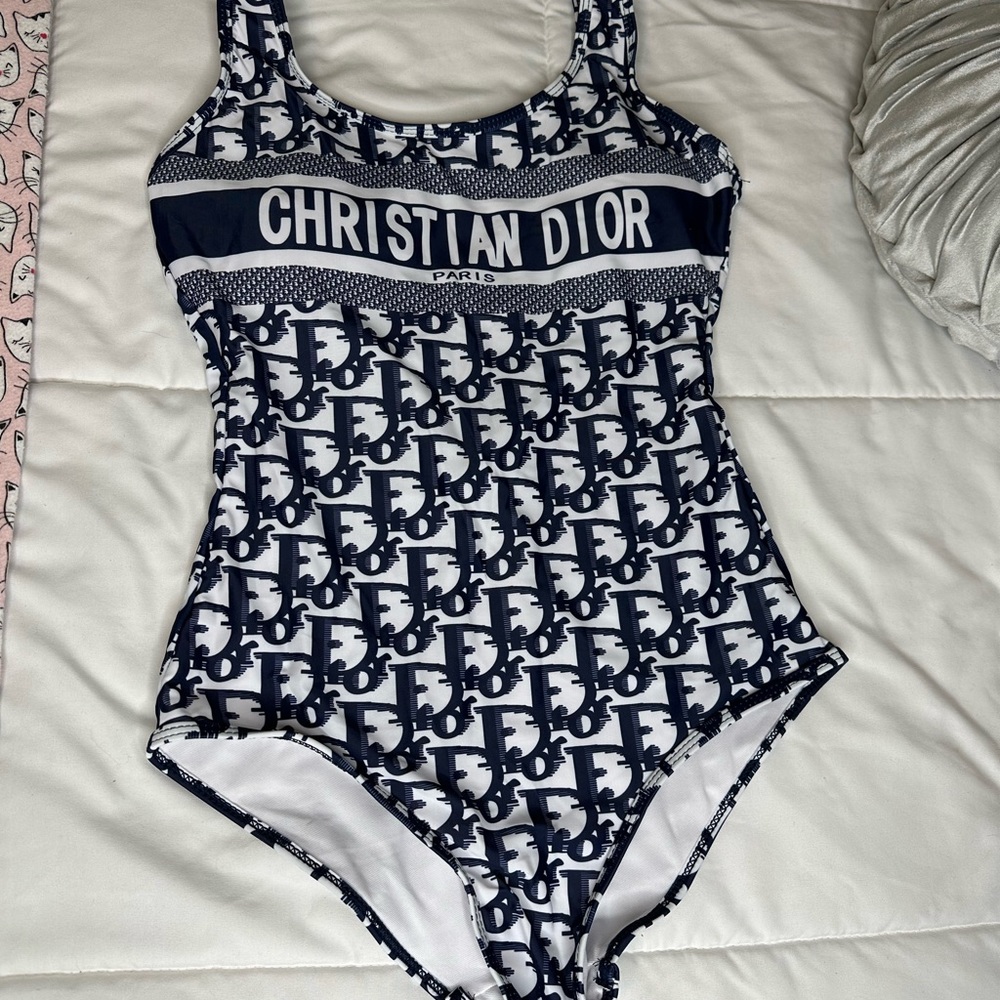 Signature One-Piece Swimsuit Navy and white monogram size XL - Picture 4 of 11